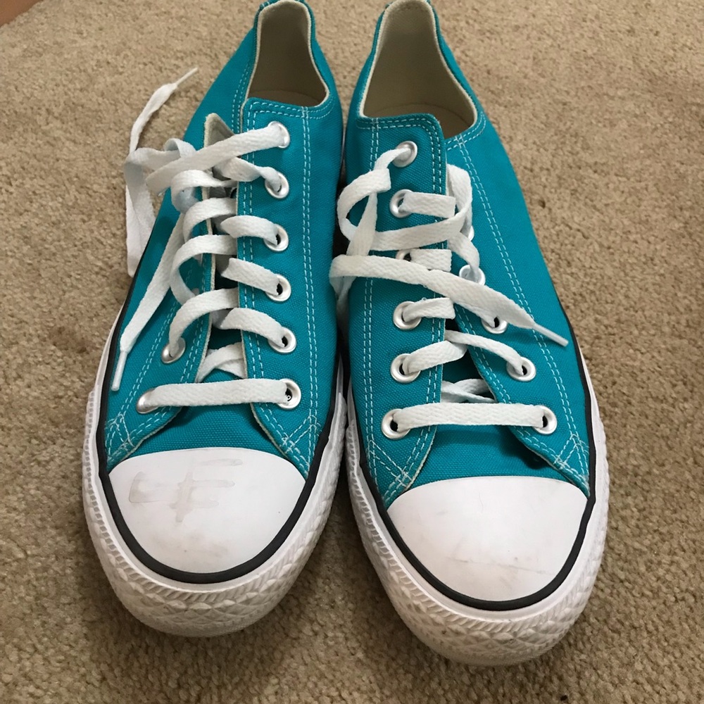 Blue low top converse all star sneakers